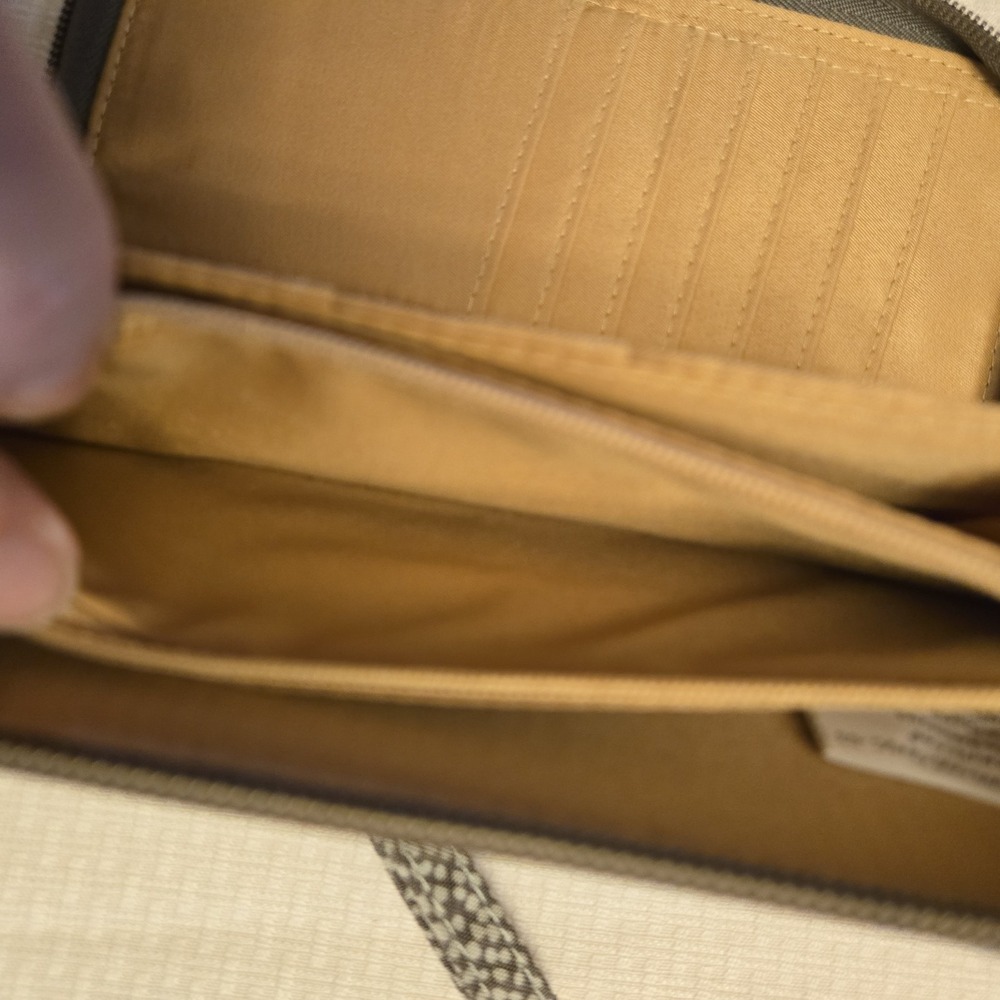 TRAVELON Clutch Wallet RFID Blocking Zip Around Travel Security Vacation EUC - Picture 6 of 9